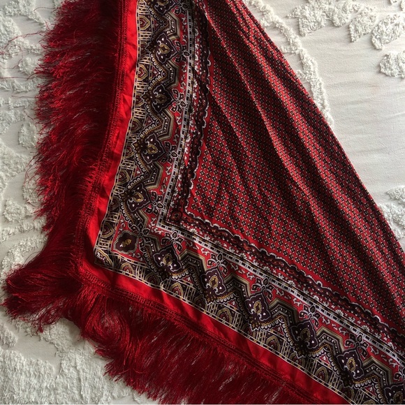 silky satin & long fringe BIG square scarf - Picture 4 of 8